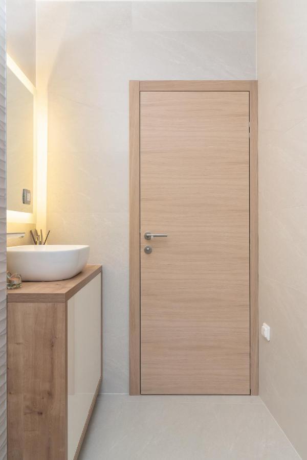 Anna Apartment *